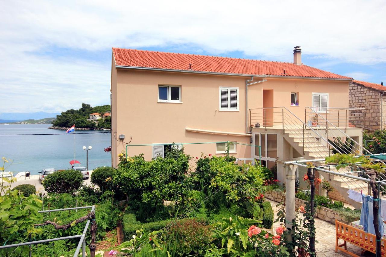 Apartments By The Sea Racisce, Korcula - 4344 ภายนอก รูปภาพ